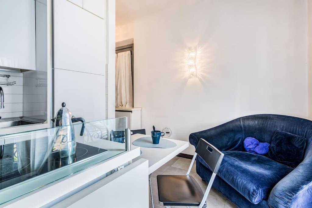 Ad Un Passo Dal Duomo Elegante Appartamento Wifi Milaan Buitenkant foto